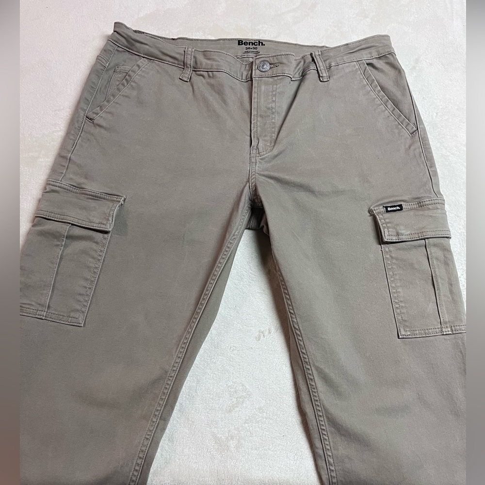 Bench Men’s Straight Cargo Pants Tan - Size 36x30 - Picture 2 of 4